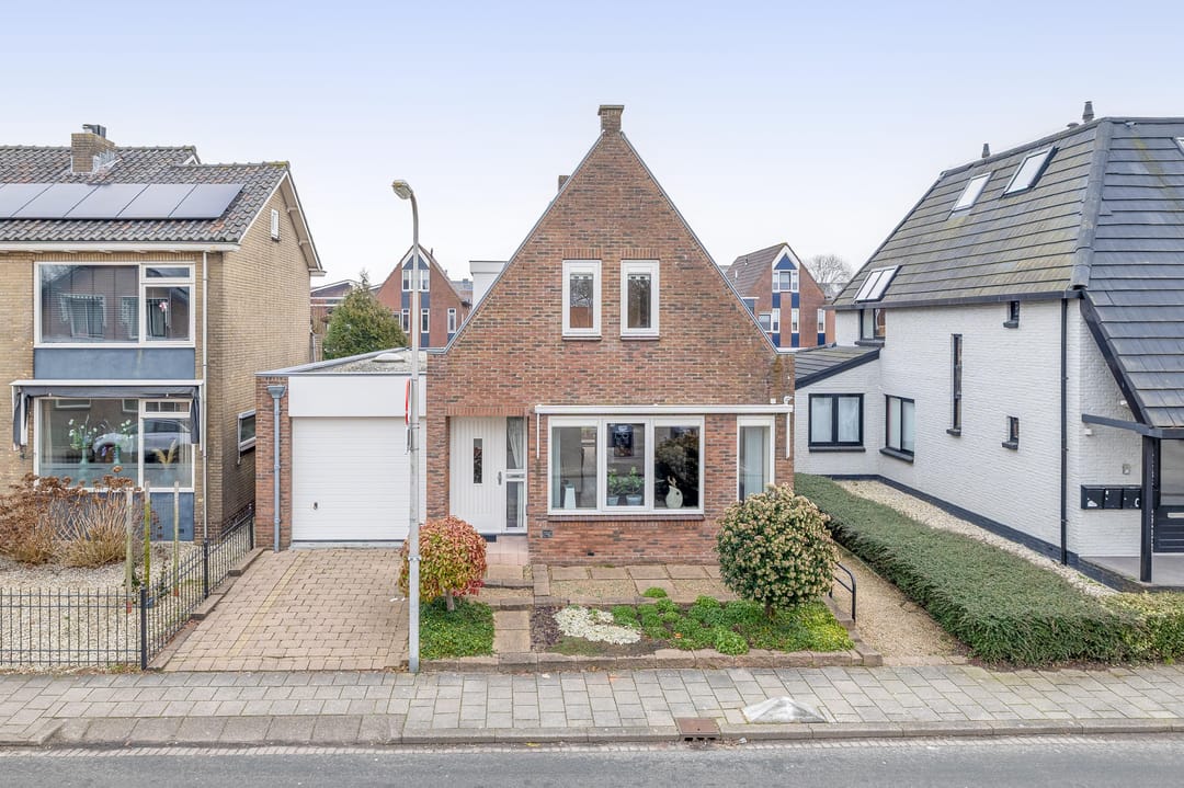 Photo 7 of Julianastraat 86