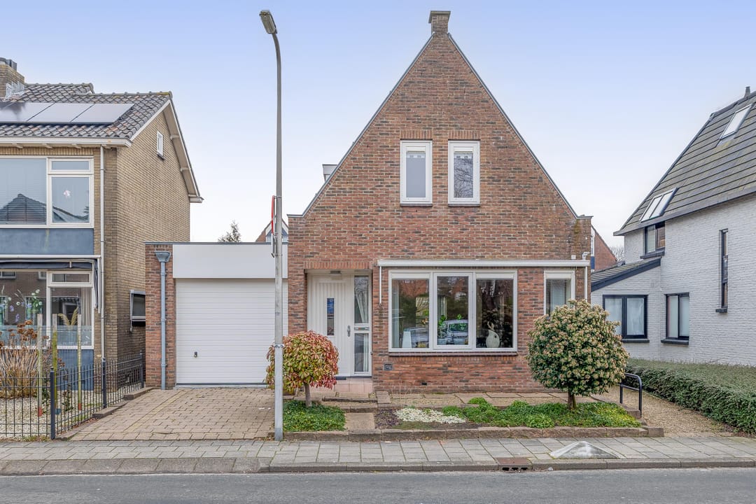 Photo 8 of Julianastraat 86