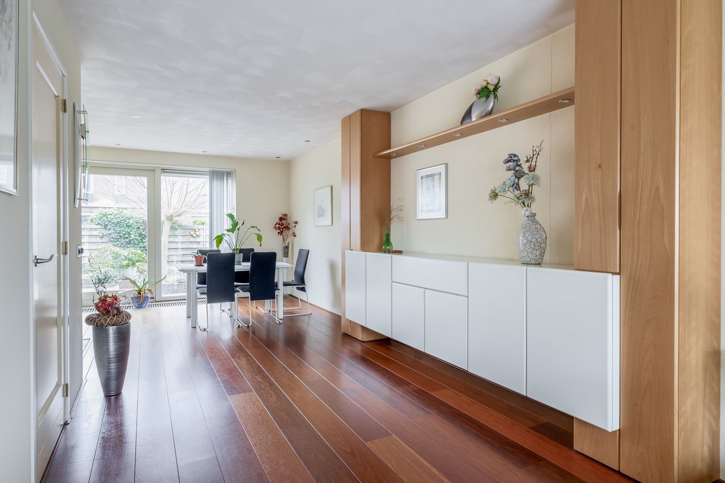 Photo 14 of Julianastraat 86