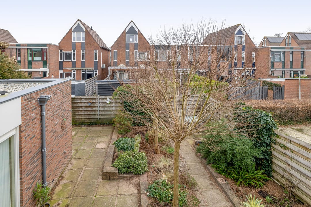 Photo 43 of Julianastraat 86