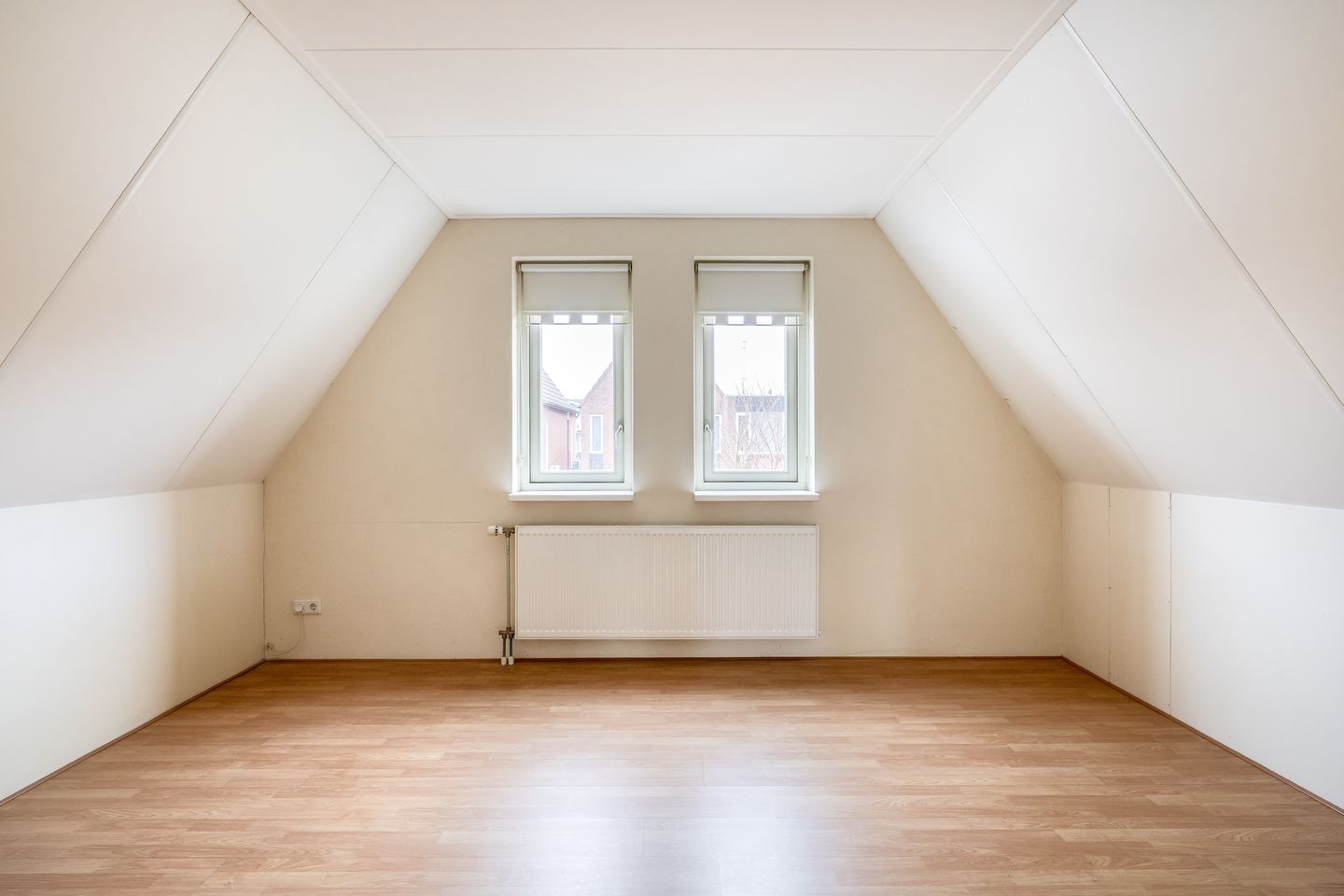 Photo 35 of Julianastraat 86