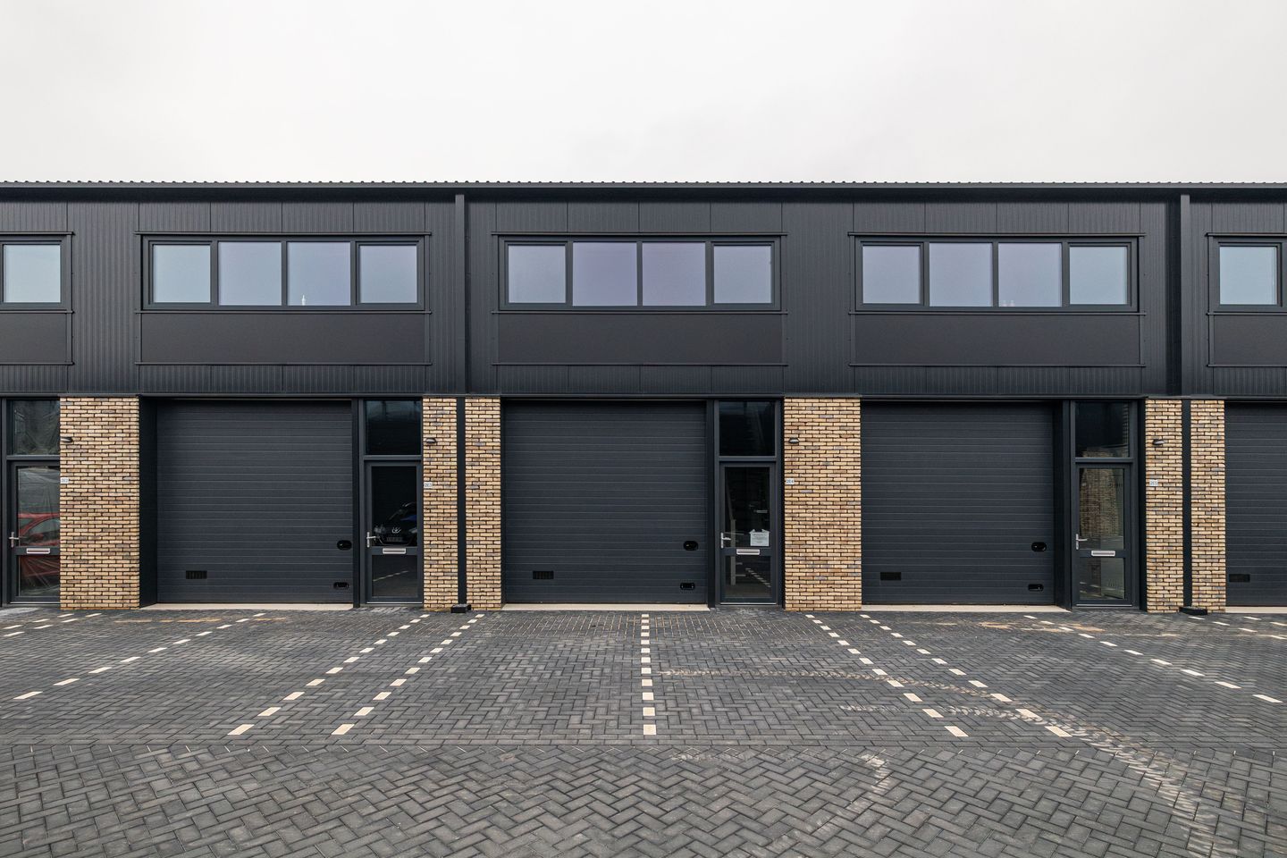 View photo 2 of Dirk Verheulweg 2-E4