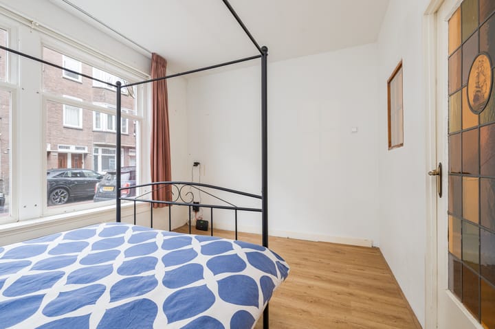 Photo 11 of Geertsemastraat 6-B