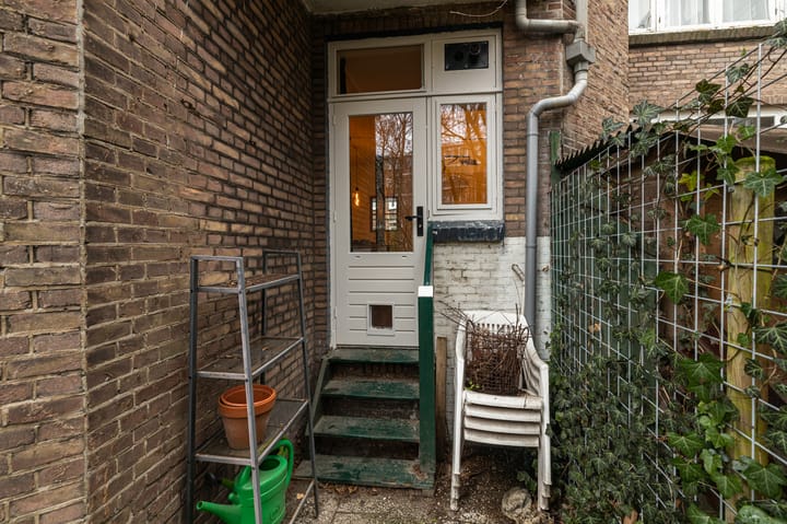 Photo 16 of Geertsemastraat 6-B
