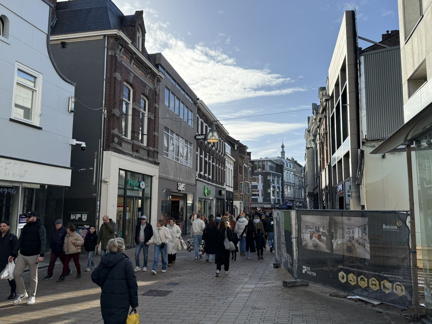 View photo 5 of Heuvelstraat 43
