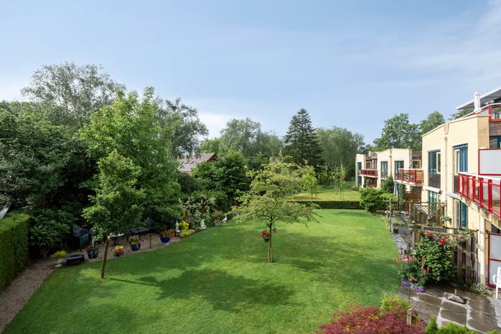 Foto 33 van Burg. Doffegnieslaan 2-F10