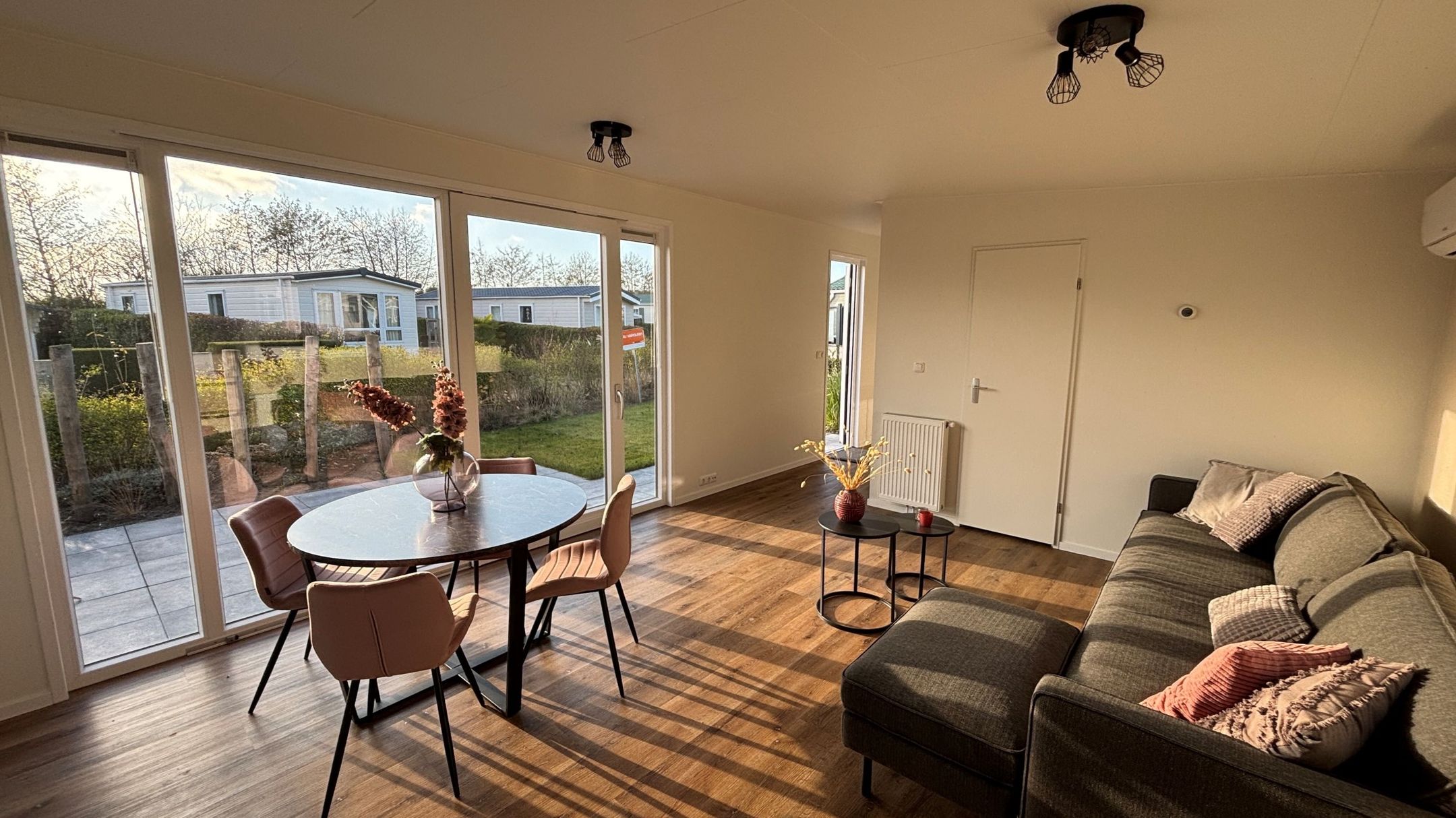 2-bedroom freehold villa in Scharendijke — photo 4 of 5