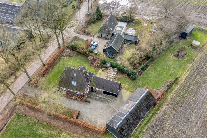 Foto 2 van Leggeloo 1