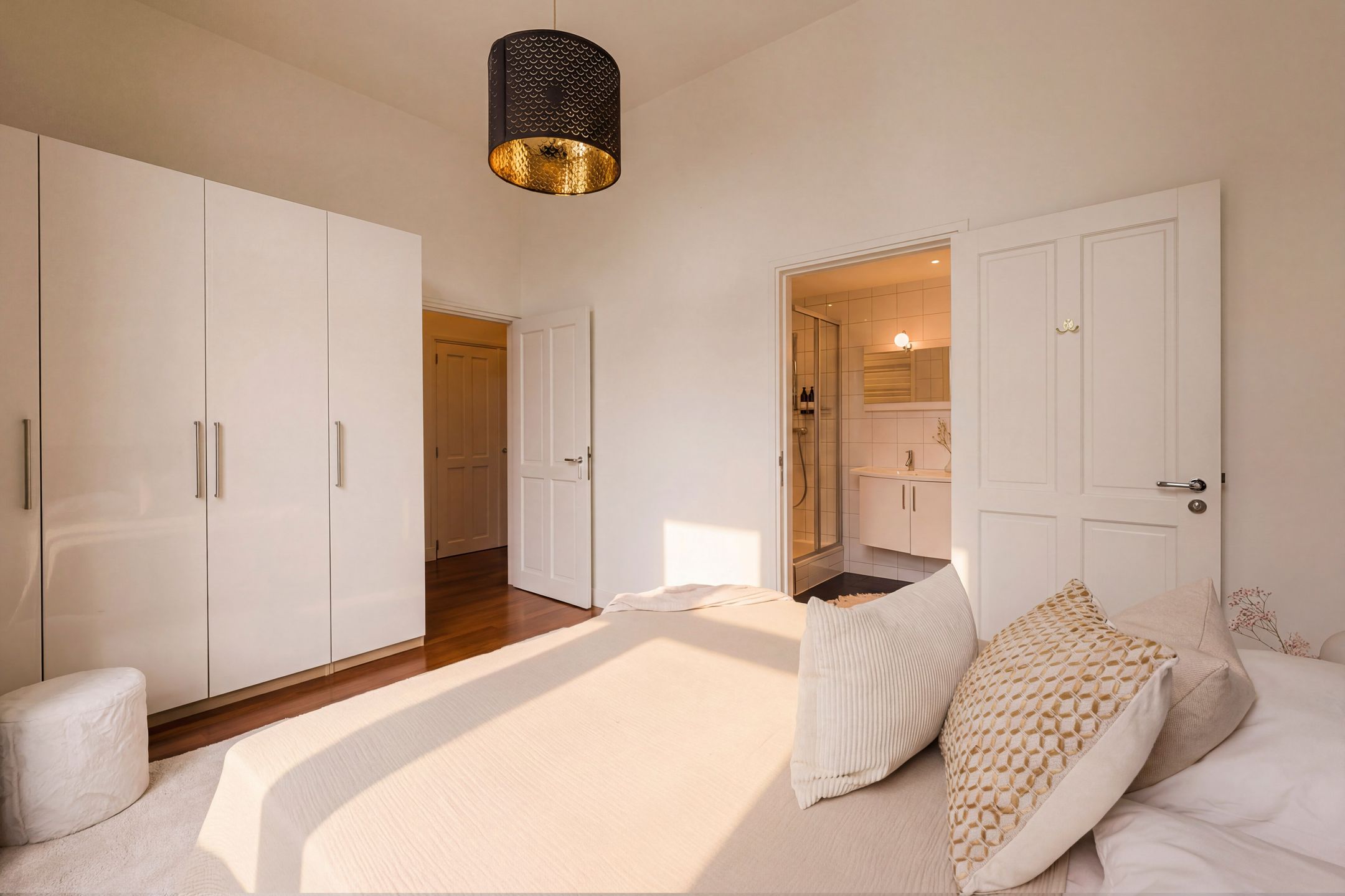 Foto 18 van Van Baerlestraat 15-2