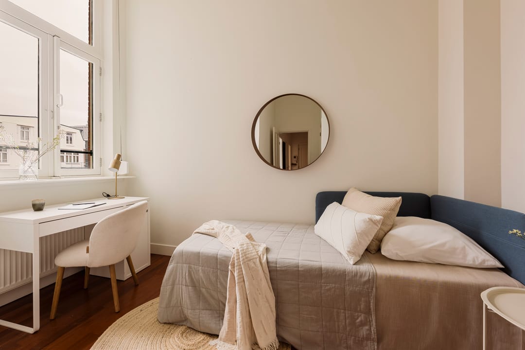 Foto 23 van Van Baerlestraat 15-2