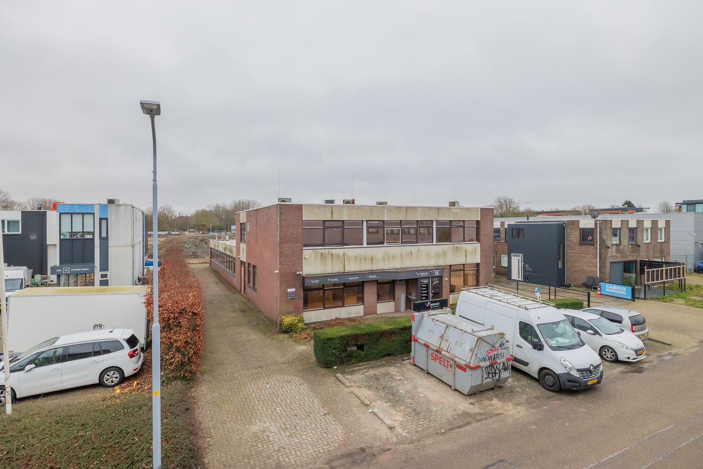 View photo 2 of Debbemeerstraat 15