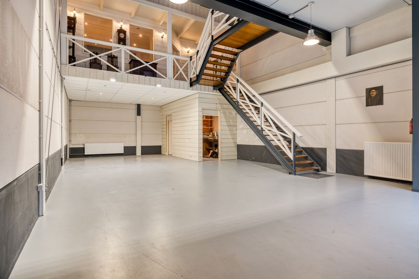 View photo 3 of Admiraal De Ruyterstraat 16-G