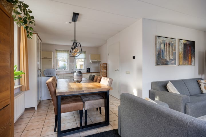 Foto 10 van Zuidlaarderweg 37-V61