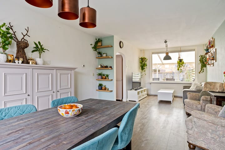 Foto 2 van Van Den Boetzelaarstraat 50