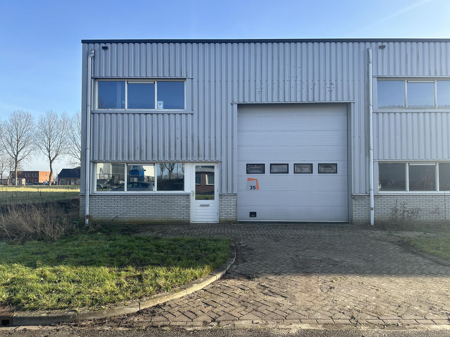 Bekijk foto 1 van Industrieweg 35