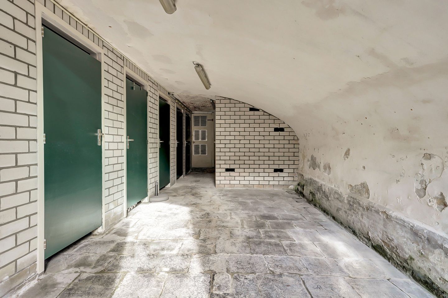 Foto 19 van Dam 63-F