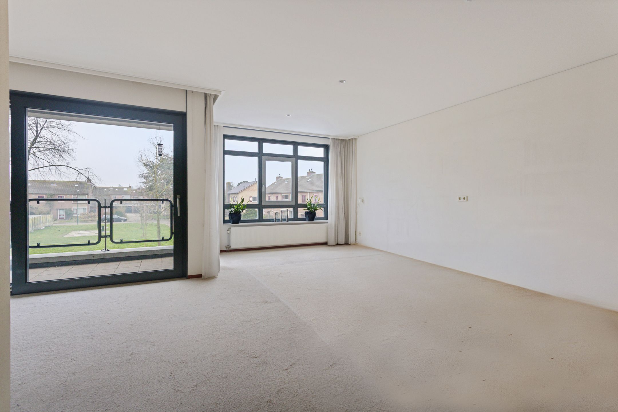 Photo 3 of Eemborg 12