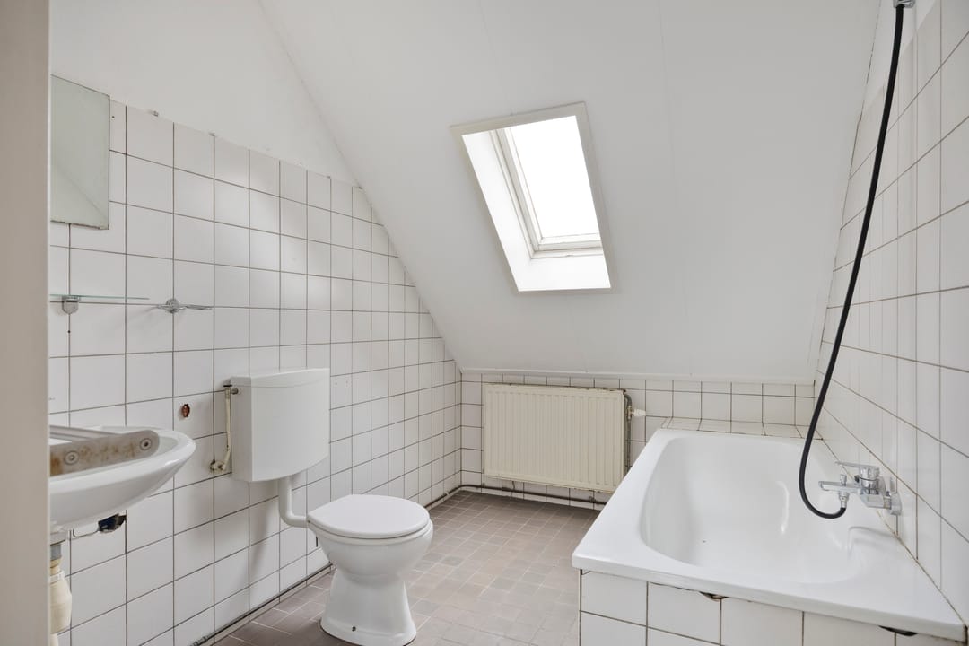 Photo 17 of Drielstraat 38