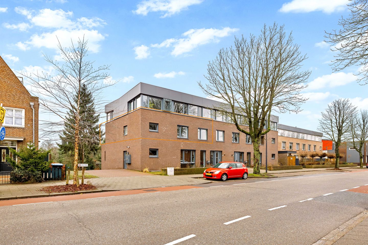 Photo 4 of Pater van den Elsenstraat 6-A