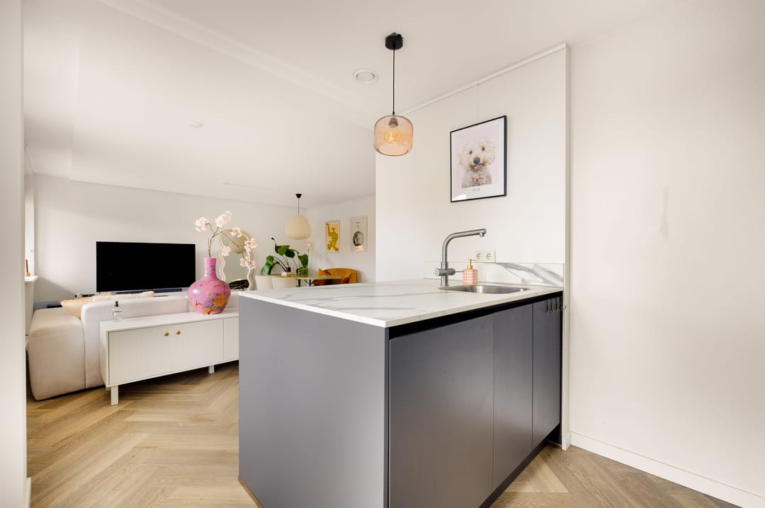 Photo 16 of Pater van den Elsenstraat 6-A