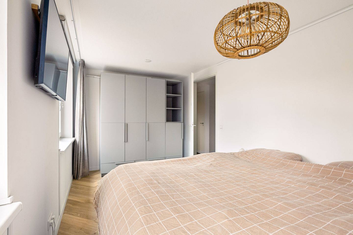 Photo 20 of Pater van den Elsenstraat 6-A