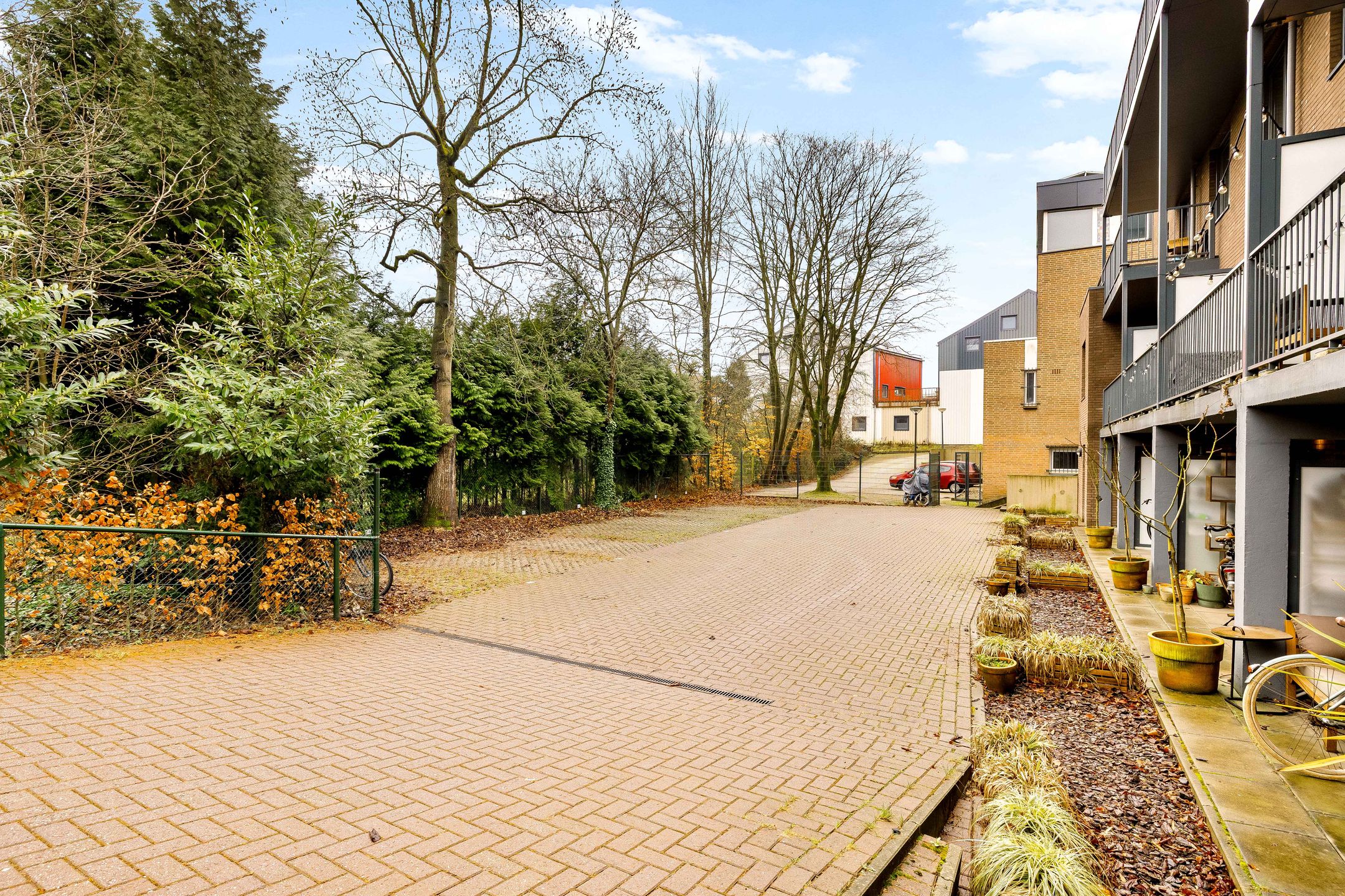 Photo 30 of Pater van den Elsenstraat 6-A