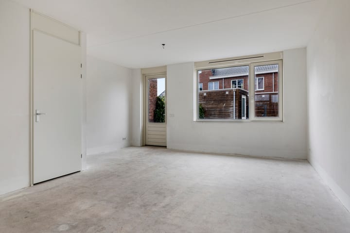 Photo 2 of van der Foelartstraat 15