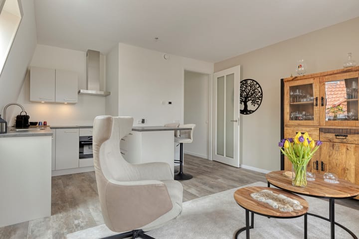 Foto 18 van Raadhuisplein 5-E