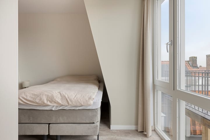 Foto 19 van Raadhuisplein 5-E