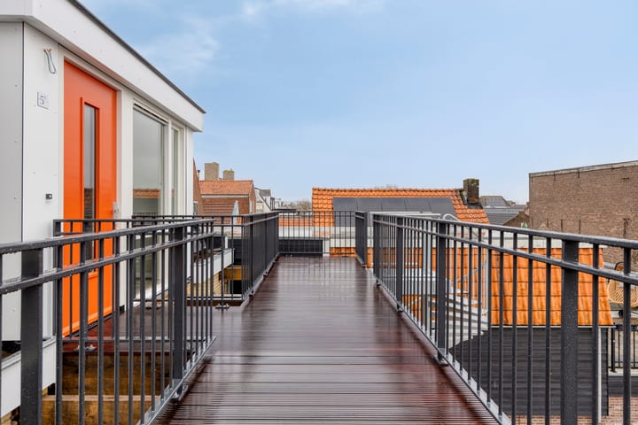 Foto 31 van Raadhuisplein 5-E