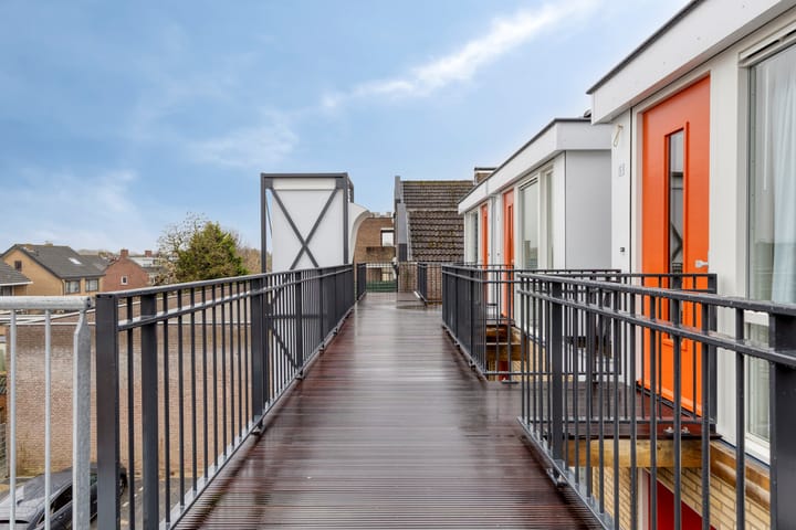 Foto 32 van Raadhuisplein 5-E