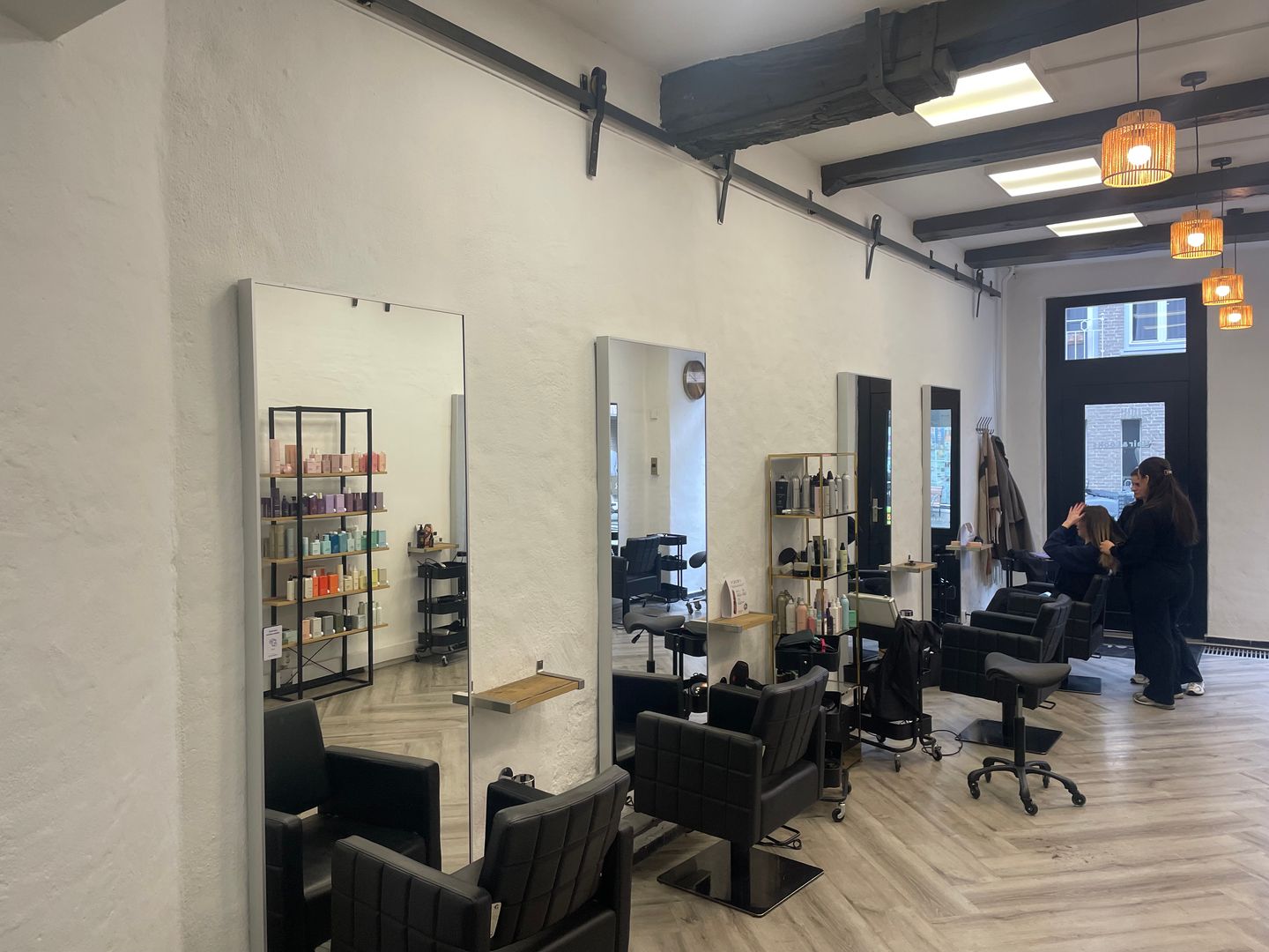 View photo 5 of Postelstraat 33