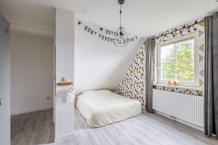 Photo 19 of Malzwin 2305