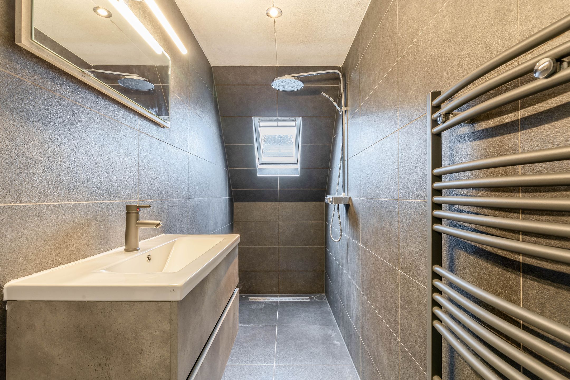 Photo 27 of Malzwin 2305