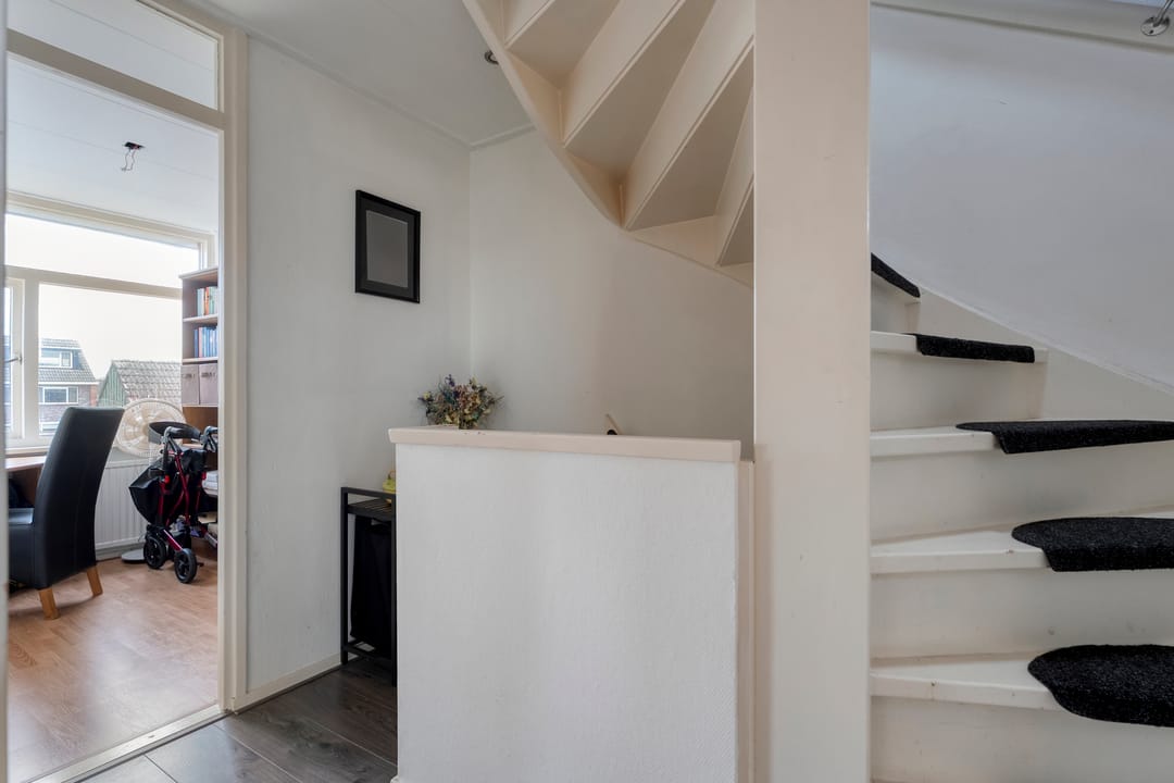 Photo 13 of Waalstraat 6