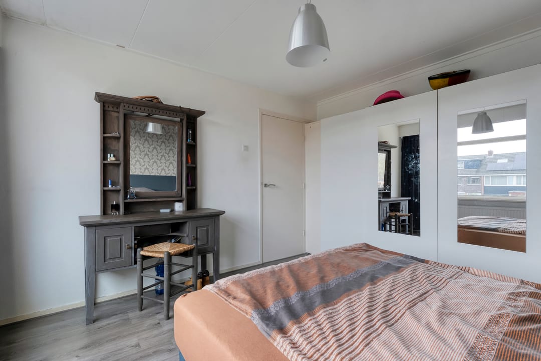 Photo 17 of Waalstraat 6