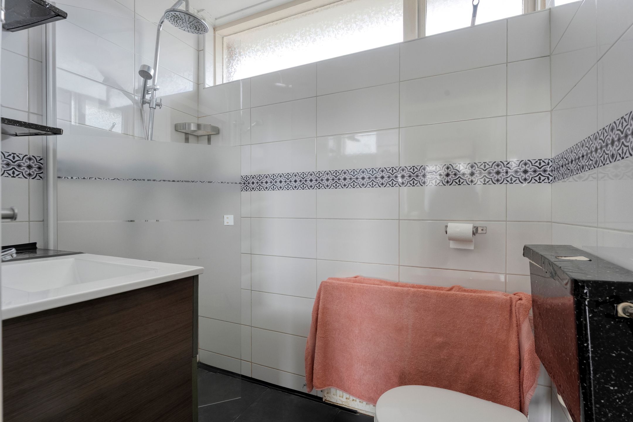 Photo 21 of Waalstraat 6