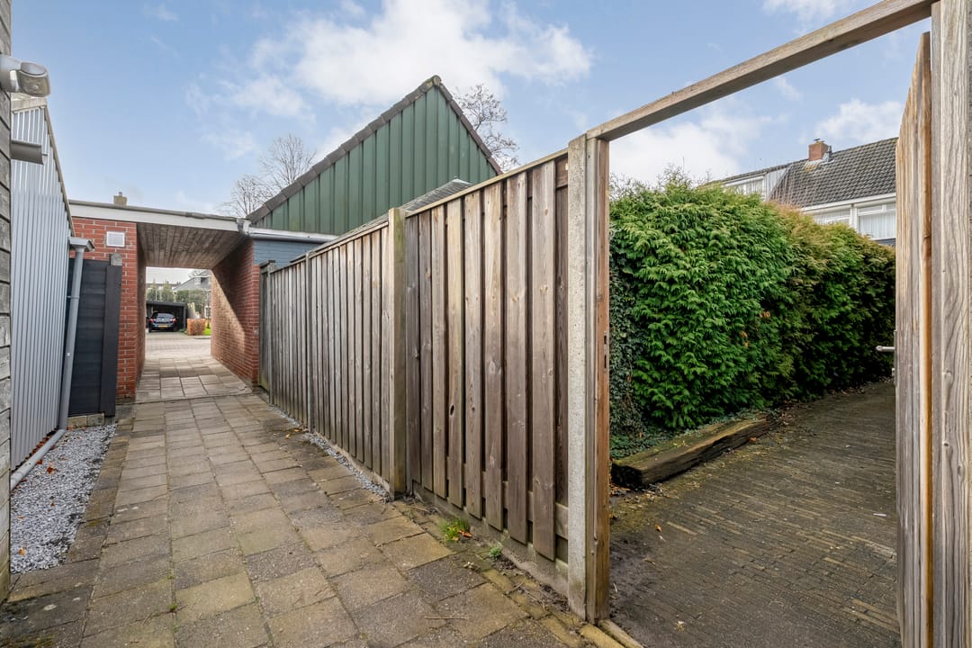 Photo 31 of Waalstraat 6