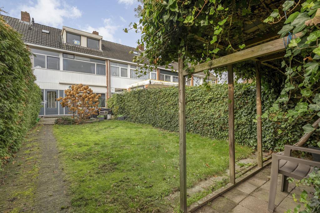 Photo 33 of Waalstraat 6