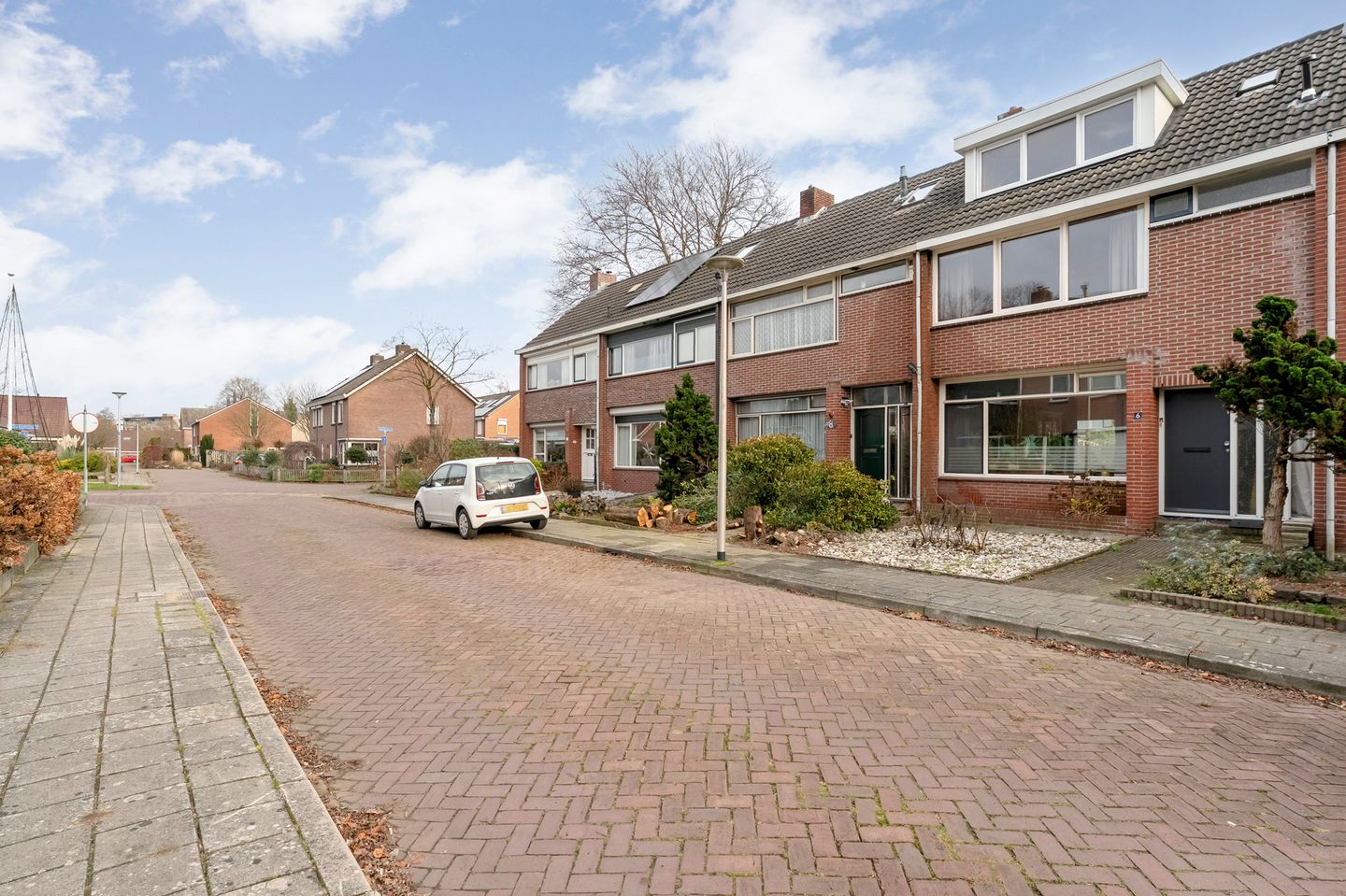 Photo 34 of Waalstraat 6