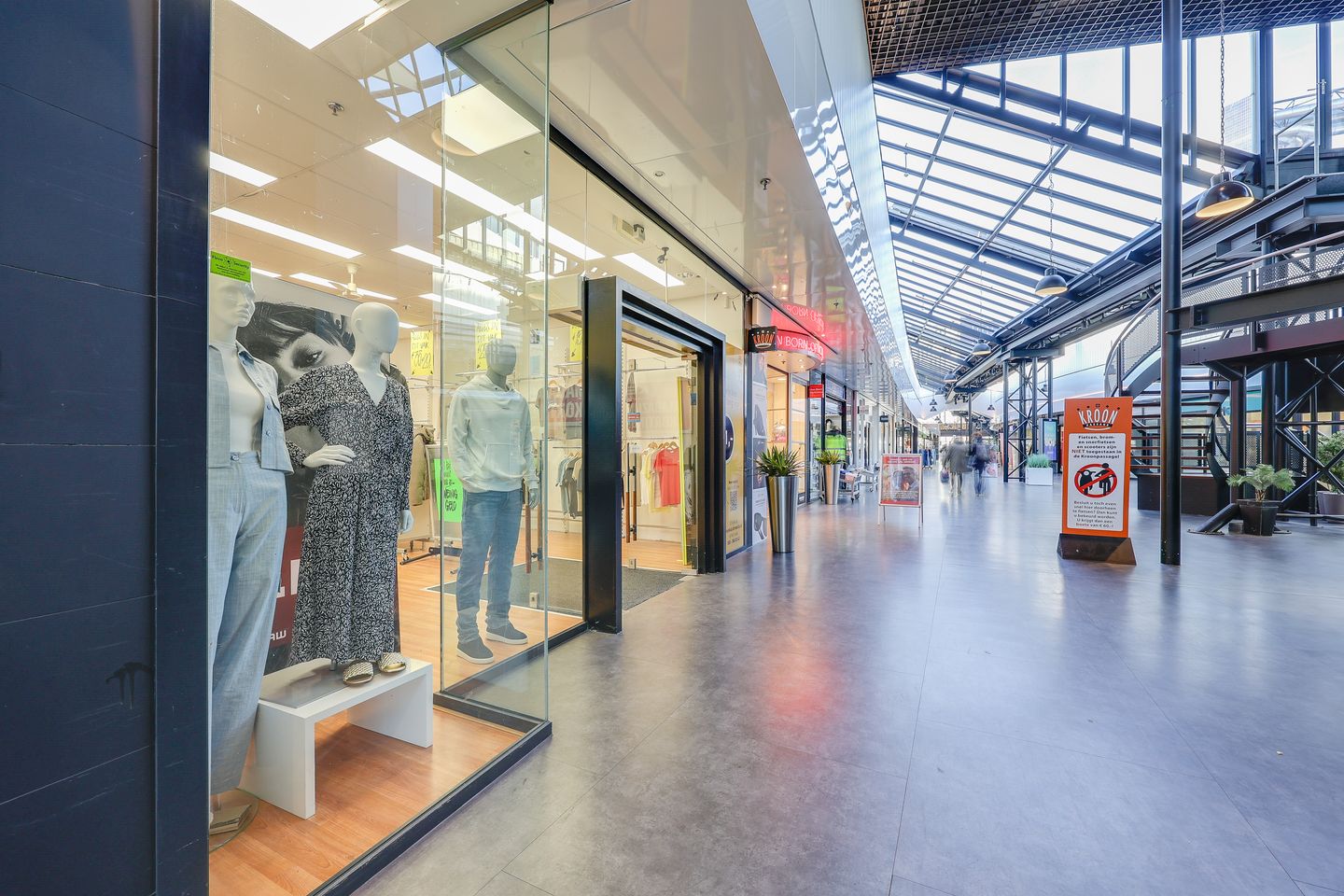 Bekijk foto 2 van Kroonpassage 5