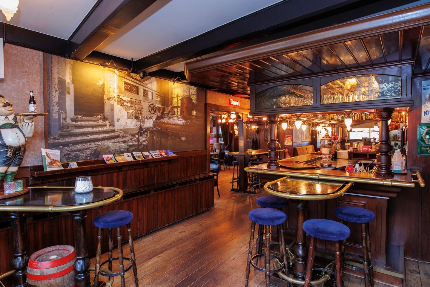 Bekijk foto 2 van Markt 12