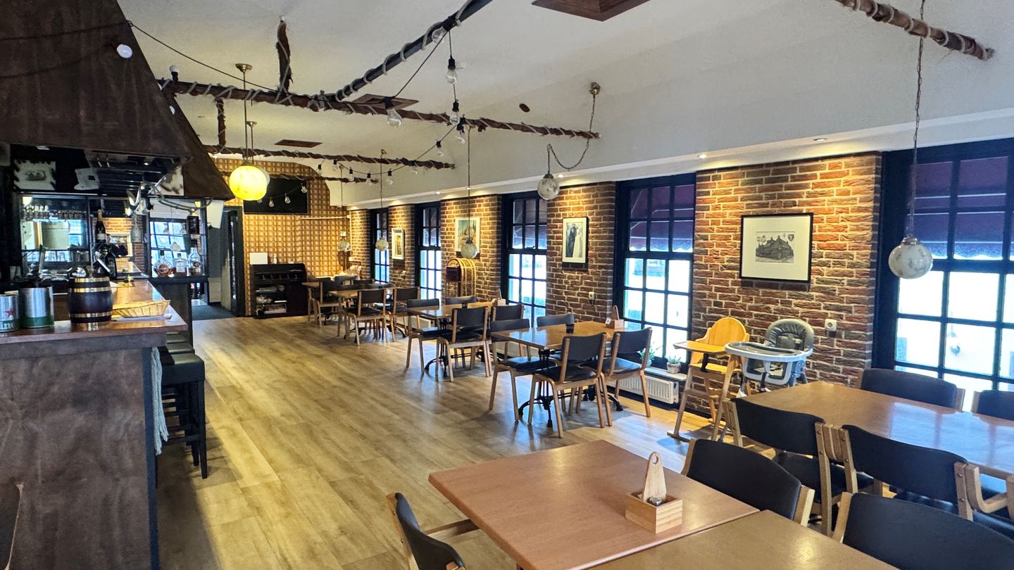 Bekijk foto 2 van Kerkstraat 2