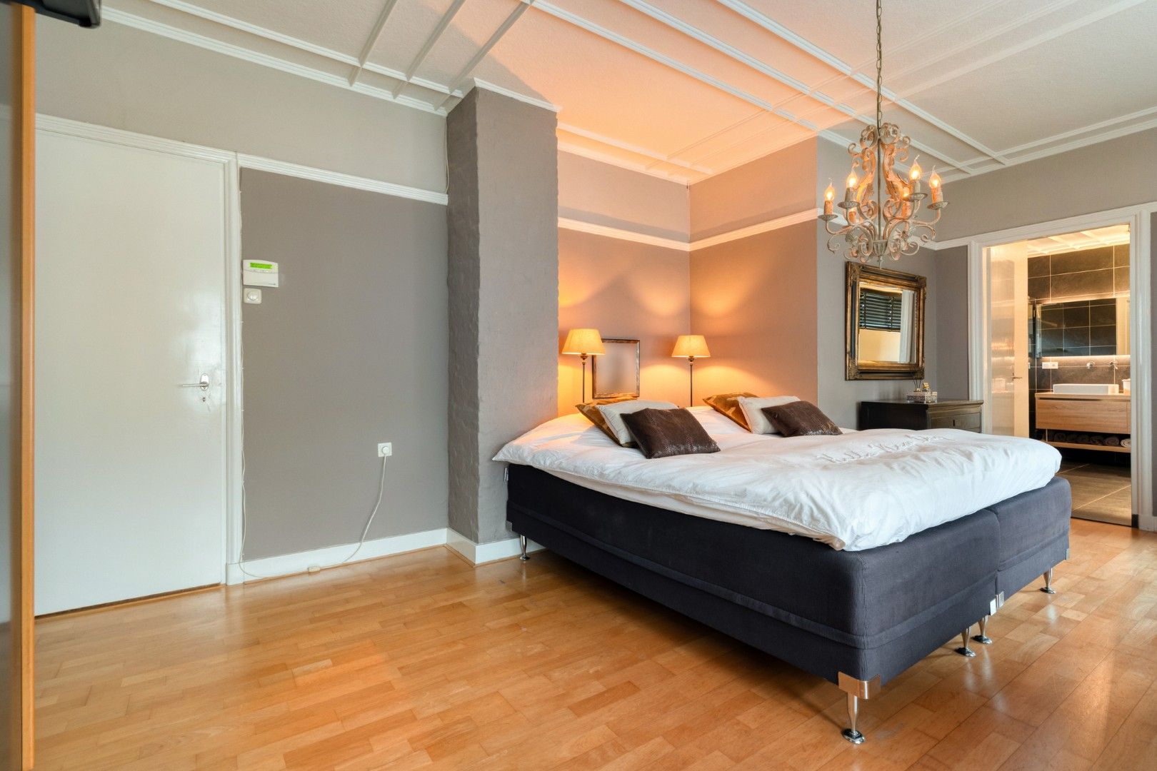 Foto 84 van Stationsweg 6