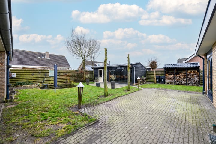 Foto 3 van Meester Baasstraat 16