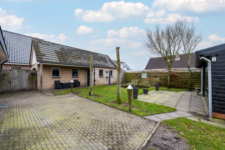 Foto 31 van Meester Baasstraat 16