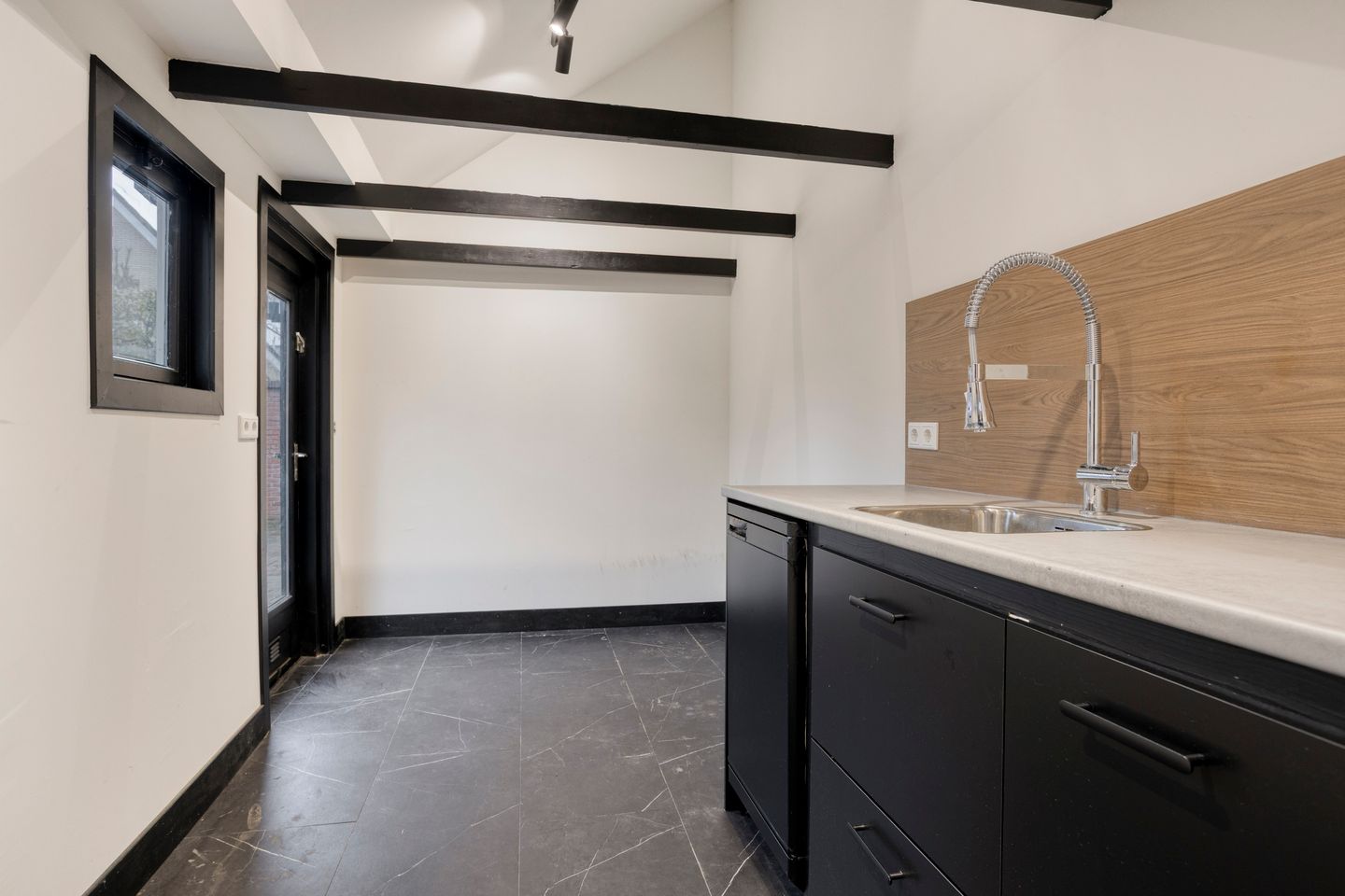 Foto 14 van Burgemeester Eekhoutstraat 45