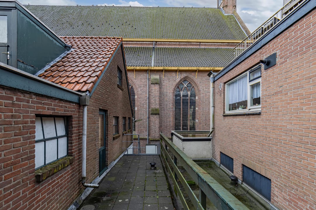 Photo 16 of Oosterstraat 26