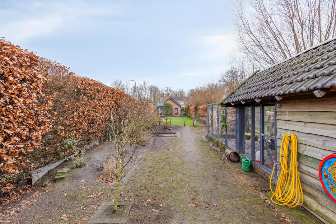 Photo 52 of Schoorstraat 39