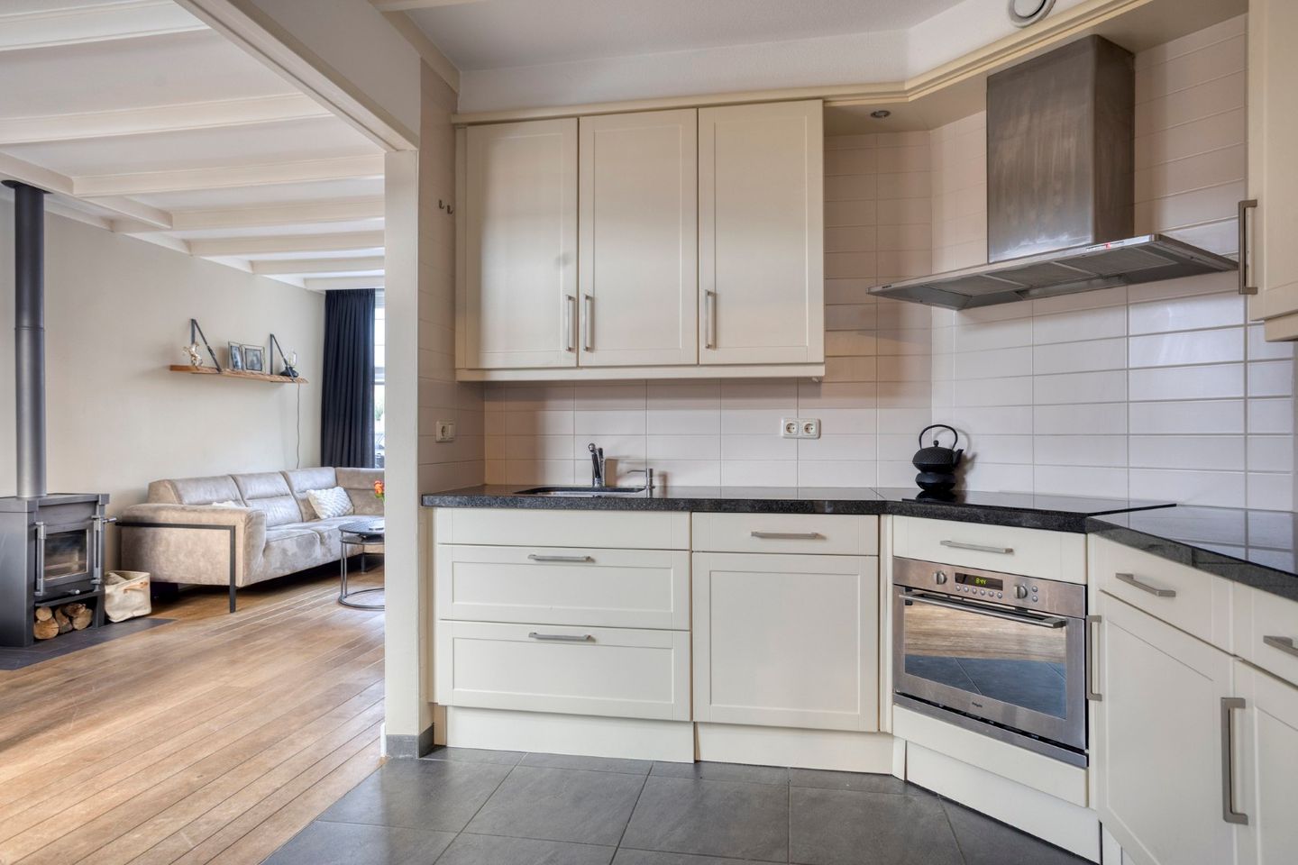 Foto 20 van Bumastraat 6